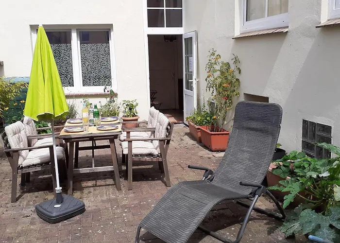 Apartment 2-zimmer-ferienwohnung-im-1-obergeschoss *