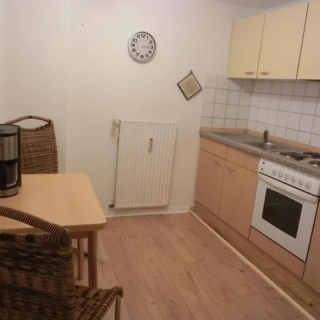 2-zimmer-ferienwohnung Im 1. Obergeschoss Apartment *